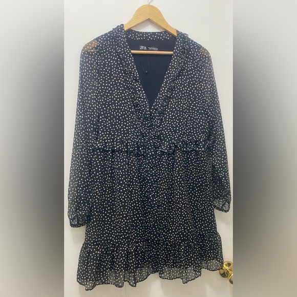 Zara Dresses & Skirts - Zara Black Textured subtler dress
